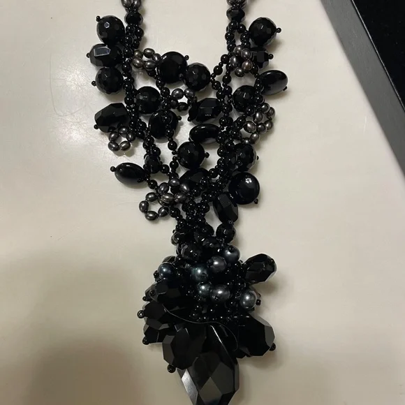 VINTAGE ONYX STATEMENT NECKLACE, NWOT - Picture 6 of 6